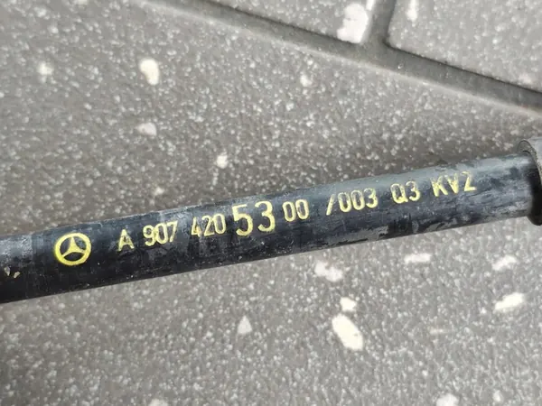 Handbrake Cable Mercedes Sprinter W907 A9074205300 image 4