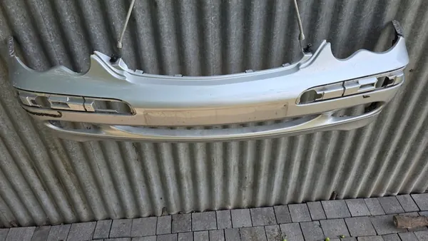 Parachoques delantero Mercedes C-Class W203 image 4