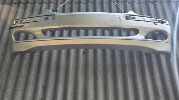 Parachoques delantero Mercedes C-Class W203 image 5