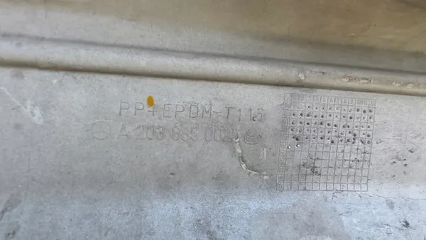 Parachoques delantero Mercedes C-Class W203 image 9