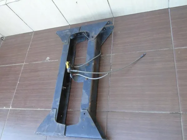 WSPORNIK NISSAN ATLEON Frameondersteuning OEM image 3