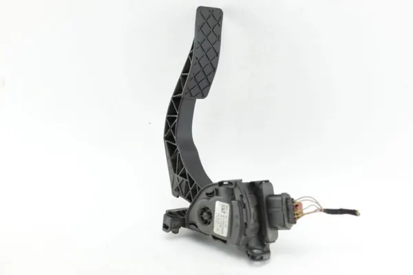 Audi A4 B8 pedaalpotentiometer OEM 8K1721523 image 2