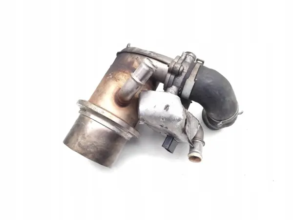 Audi A3 EGR-jäähdytin OEM 04L131512D 1.6 TDI image 10