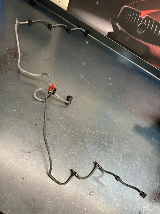 Retours d'injecteurs 368dt 3.6d V8 Range Rover Sport 6H4Q-9K022-LC image 2