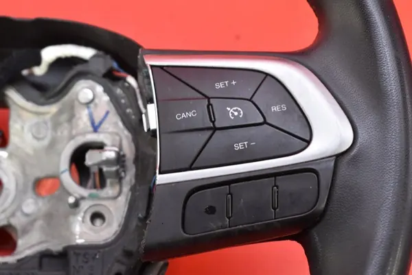 Volante Multifuncional de Couro Fiat Tipo 2015-2021 OEM image 4