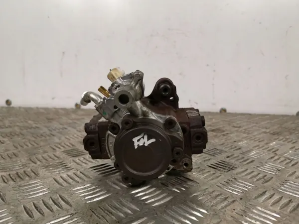 Volvo V40 Cross Country brandstofpomp OEM 5WS40893 image 3