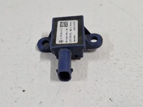 Sensor Airbag Peatón Mercedes Clase A W176 OEM A1769052400 image 4