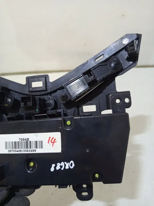 OEM AC ventilationspanel för Chevrolet Cruze I 08-12 image 7