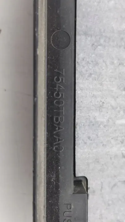 Honda CR-V Tuuletusritilä OEM 75450TBAA0 - Käytetty image 6