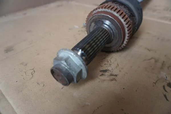 KIA SPORTAGE III SL Höger Bakaxel 496012Y000 image 5