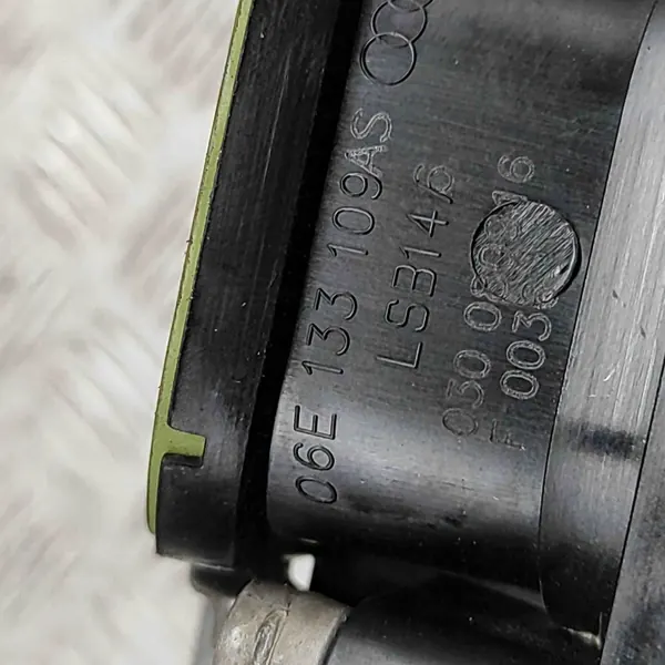 Imusarja OEM 70344188 Audi A5 Cabrio 3.0L image 7