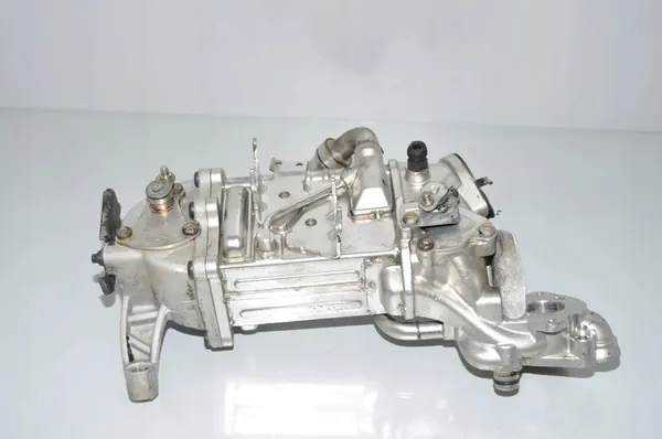 EGR-jäähdytin BMW X5 (G05) 3.0L hybridi 2021 OEM 11718598309 image 2