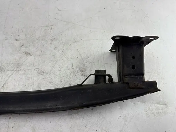 Alkuperäinen takapuskuri OE 8V5807309 image 7