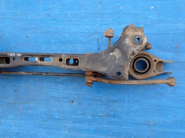 OEM HYUNDAI I30 KIA CEED 07-12 Achterophanging balk image 3