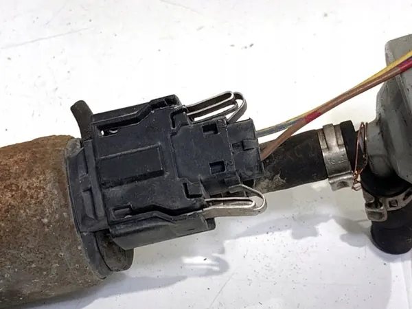 Webasto Polttoainepumppu Audi Q7 4L 3.0 240hv 06-16 Käytetty image 3