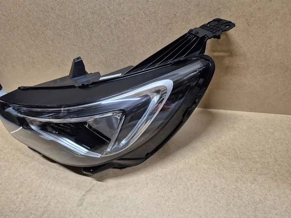 Opel Grandland X Faro LED Izquierdo YP00015780 image 4