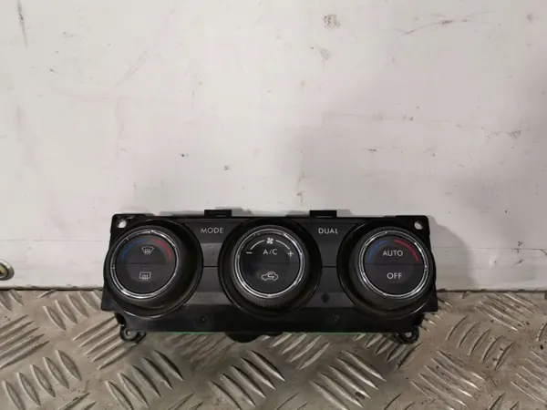 Subaru OE airco-paneel FBZ7702 voor Forester 2014 image 2