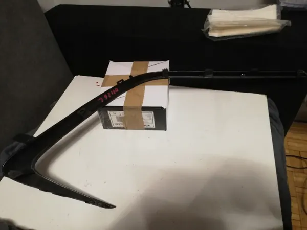 OEM 5271202030 Vänster Framstötstångslist Toyota Corolla image 3