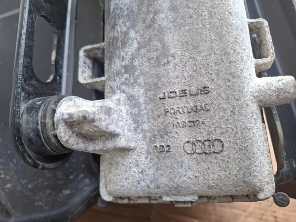 Audi RS6 C8 4.0 TFSI Rechter Intercooler OEM 4K0145806B image 10