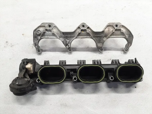 AUDI A6 C7 3.0 TFSI Ansaugkrümmer 06E133109AS image 2