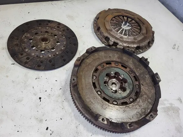 Volante Kia CEED PROCEED II image 3