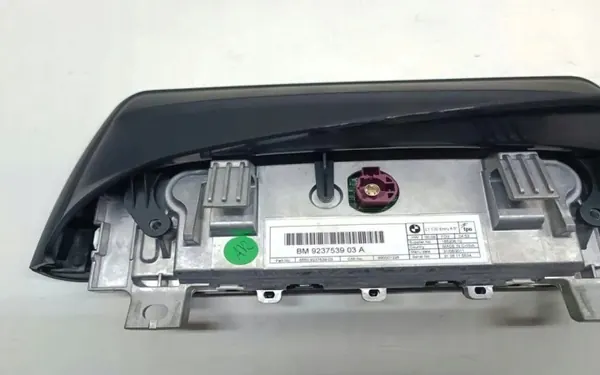 BMW 1-sarja F20 navigointinäyttö OEM 9237539 image 3