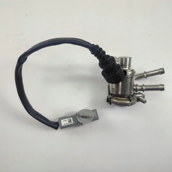 Injecteur AdBlue OEM 160721041R pour Renault Master image 4