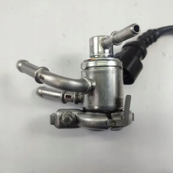 Injecteur AdBlue OEM 160721041R pour Renault Master image 5