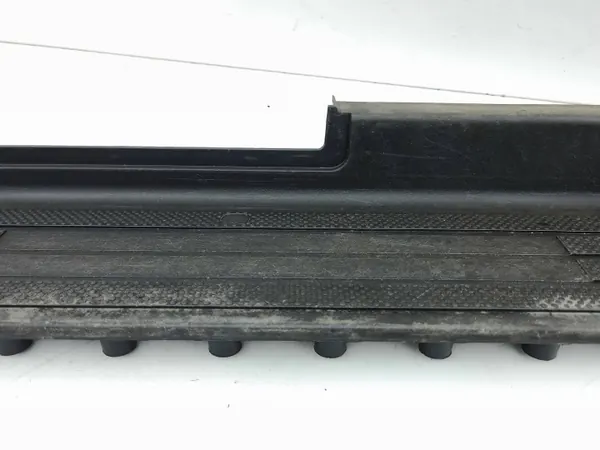 Mercedes-Benz Vito Viano W639 Voor rechter dorpelbeschermer OEM P0099419 image 3