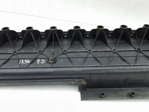 Mercedes-Benz Vito Viano W639 Voor rechter dorpelbeschermer OEM P0099419 image 7