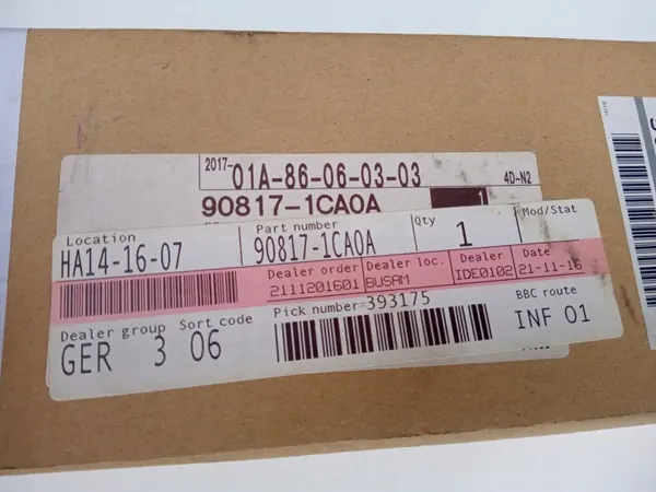 Infiniti QX70 Bagagelucklist OEM 90817-1CA0A image 5