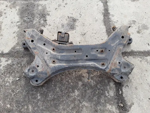 Cadre auxiliaire Hyundai Ix35 2013 624012y300a image 4