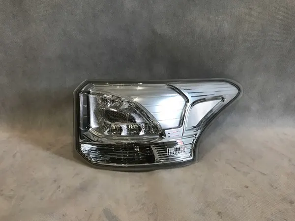 MITSUBISHI OUTLANDER III LED 13-16 Luz Trasera Derecha image 2
