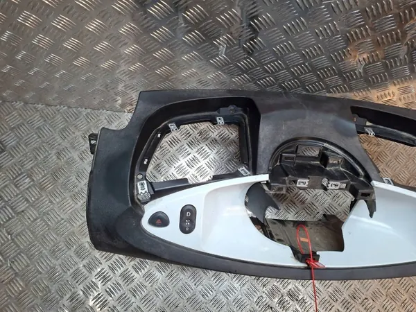 Konsolipaneeli OEM S26312903 Renault Twizy 2013- image 3
