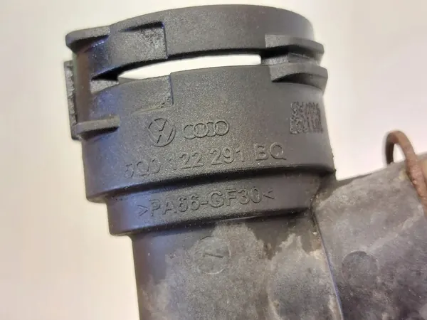 VW GOLF VII SPORTSVAN TSI Vesiputki 5Q0121049AC image 3