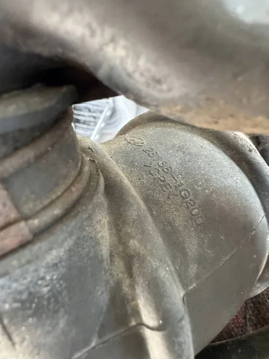 Hyundai Accent 1.4 16v Trilho de combustível image 2