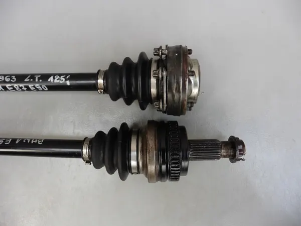 Vänster bakaxel BMW 1 E81 E87 E90 E91 2.0D image 2