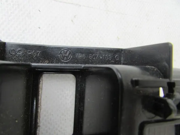 Volkswagen OE 7P6807183G guia de para-choque image 4