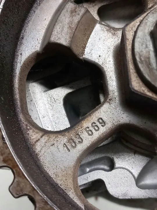 Renault OE insprutningspump OEM 8200379376 image 7