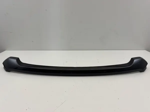 Toyota Hilux VIII Etupuskurin Lista OEM 75786-0K030 image 2