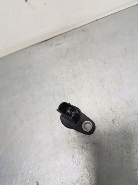 Sensor de posição da árvore de cames FBZ13327 Toyota RAV4 image 3