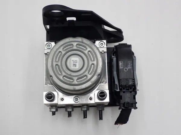 Pompe ABS OEM 5WA614517CF pour VW Golf VIII image 5