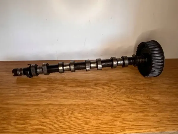 Polea de correa de distribución Renault OE 743272 image 2