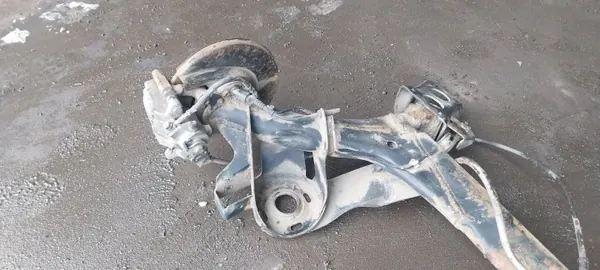 SEAT OE Hinterachsträger mit ABS-Bremsen - OEM image 5