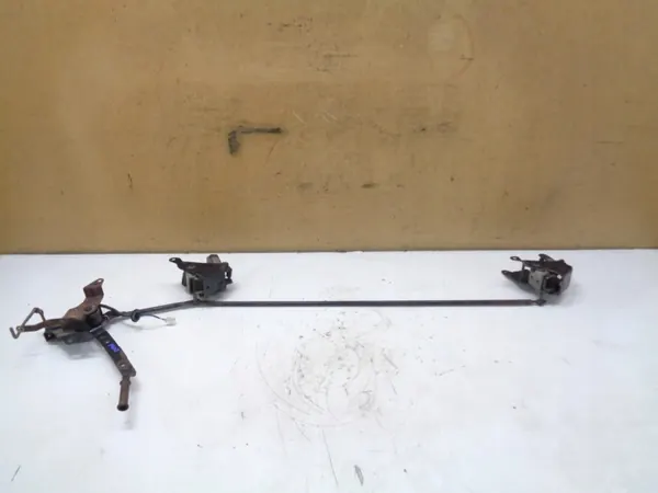 Mitsubishi OE ohjaamon lukkomekanismi OEM 4S84S8AA J image 2