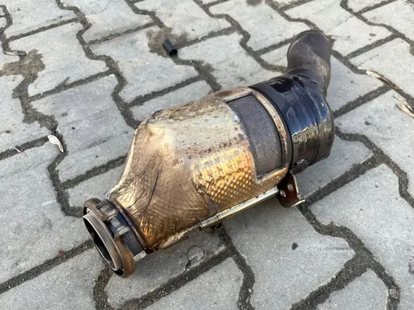 Catalyseur DPF OEM 50552590 pour Alfa Romeo Giulia 2.9 V6 image 3