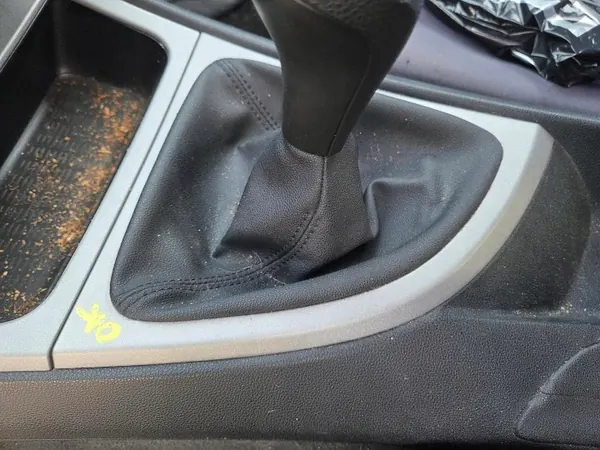 BMW E87 Versnellingspookhoes - OEM Onderdeel image 5