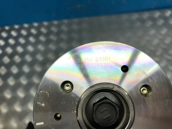 Polea de distribución OEM 24350-03001 - Usada image 8