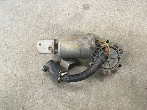 Boîte de transfert Mercedes-Benz OEM A1635400888 Occasion image 2