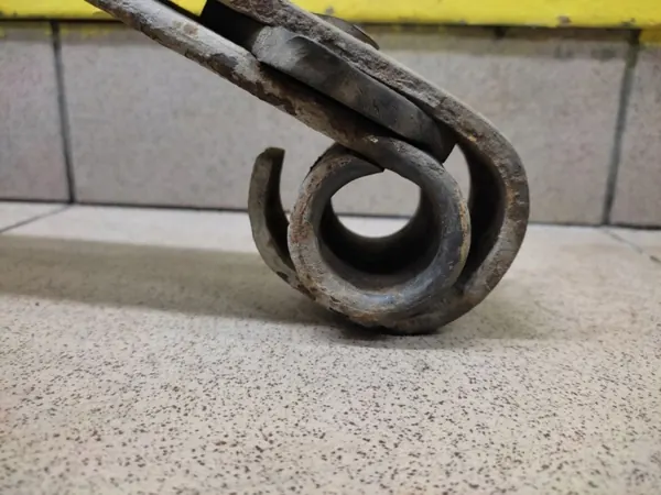 RESOR Vänster Framfjädring för Mercedes 207/310 T1 2.9 D image 4